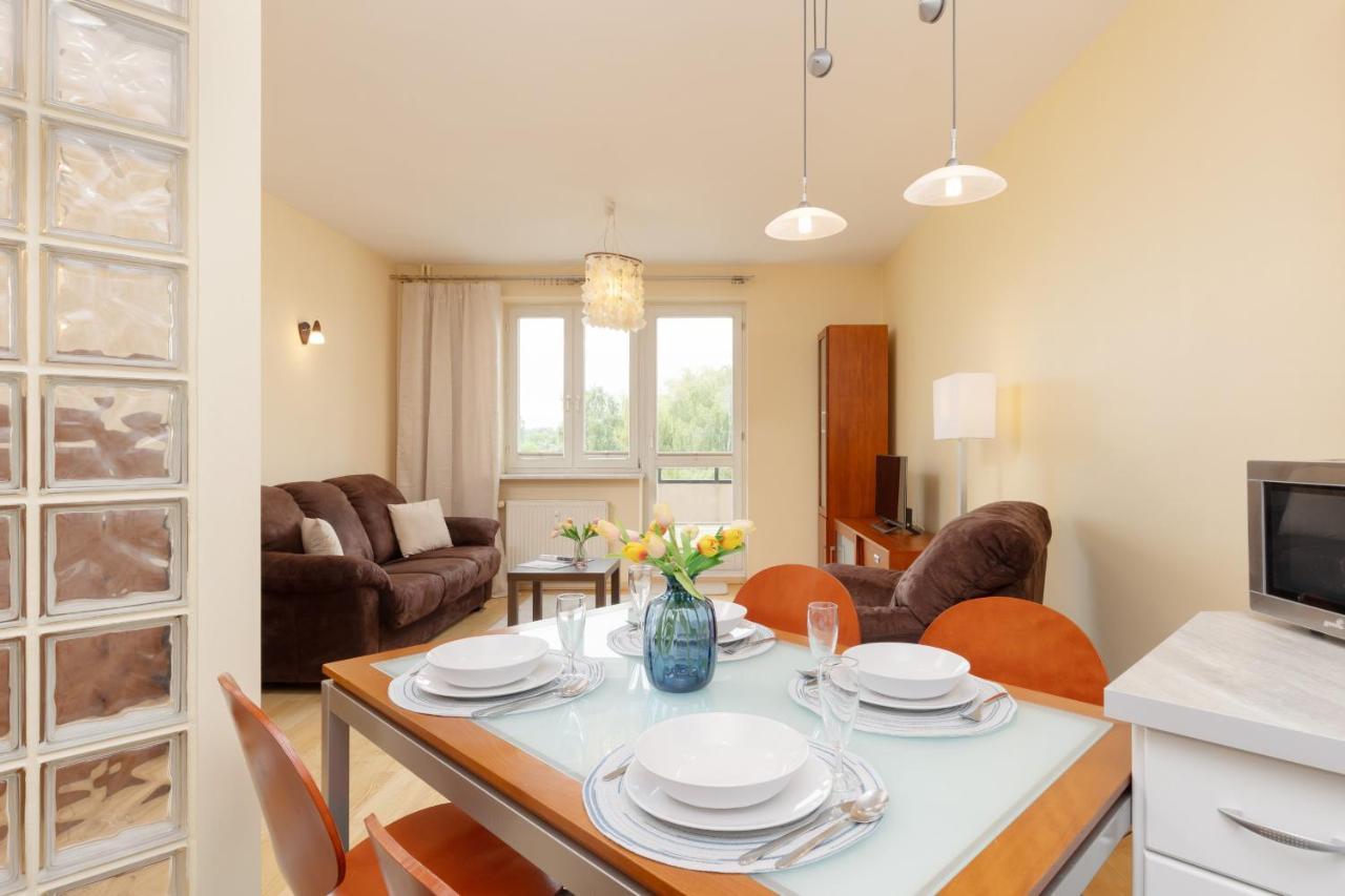 Spacious & Quiet 1 Bedroom Apartment In Pruszkow By Noclegi Renters Exterior photo